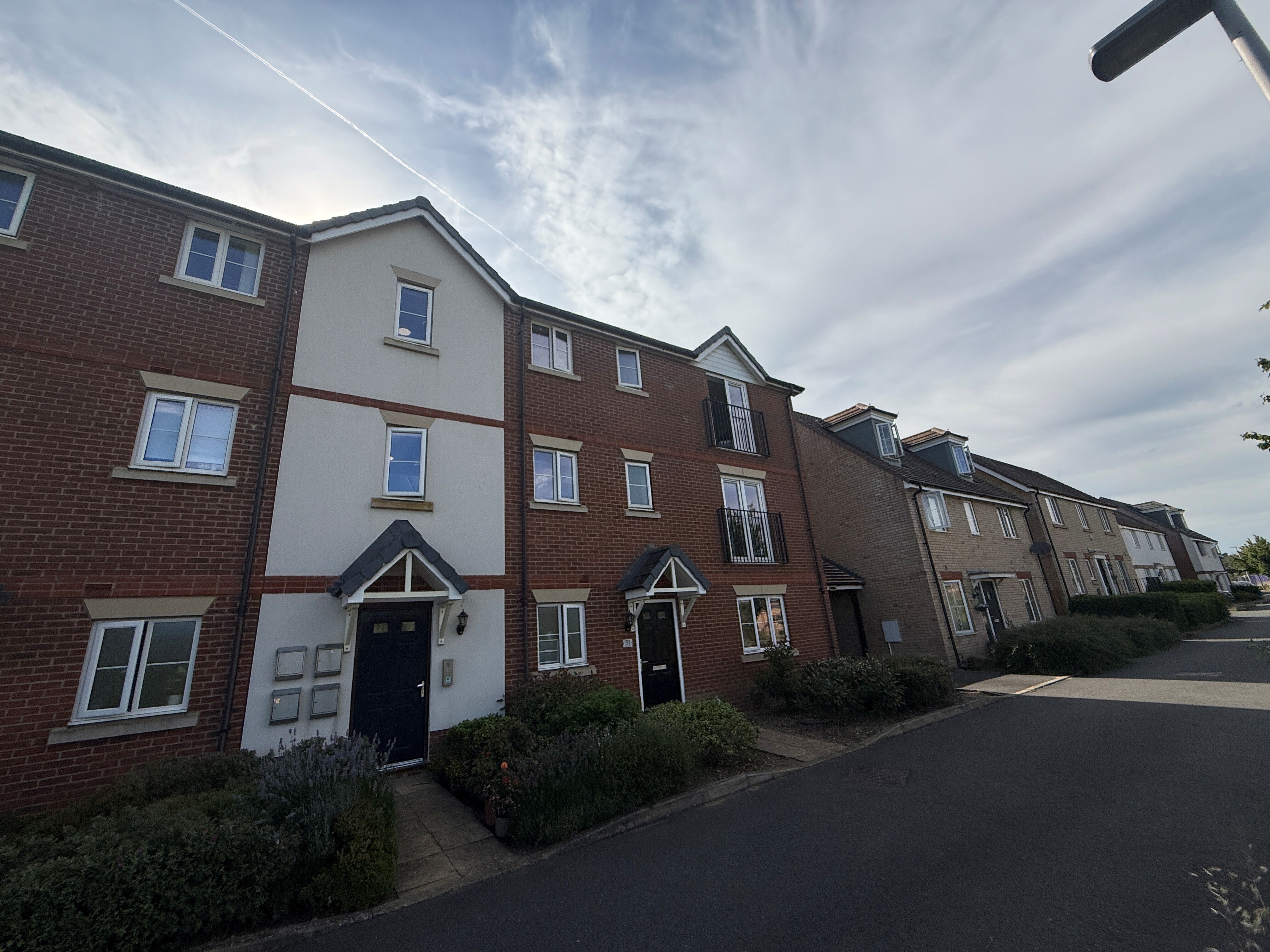Flat Antigua Way in Milton Keynes