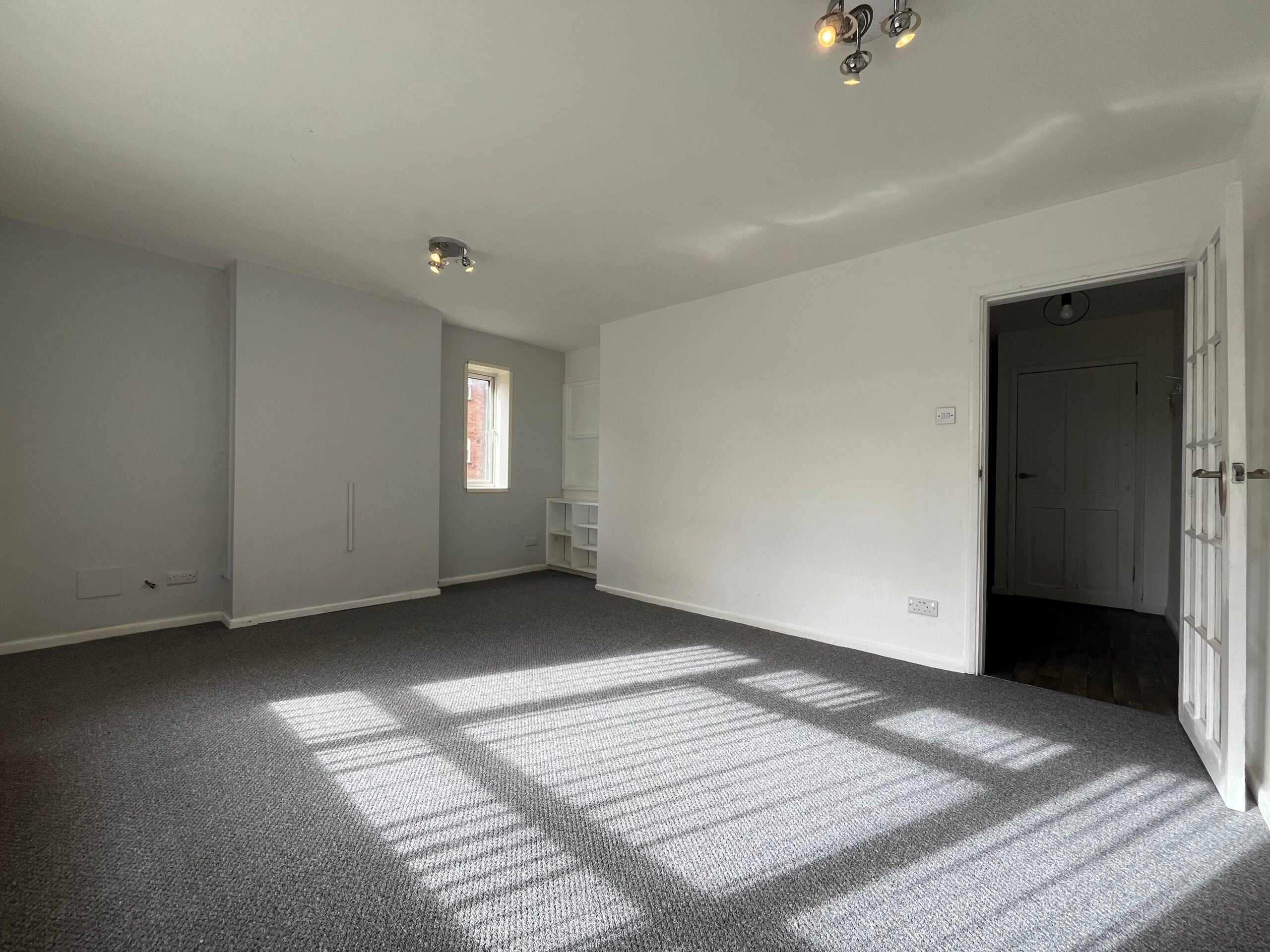 Flat Paston Ridings in Peterborough