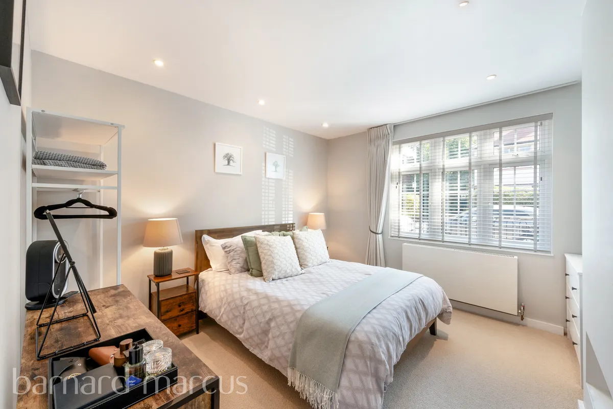Flat Godley Road in Greater London