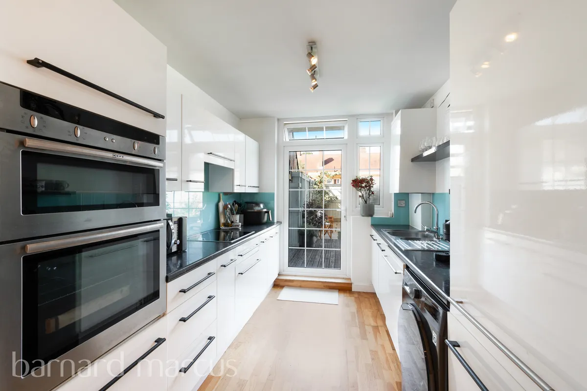 Flat Godley Road in Greater London