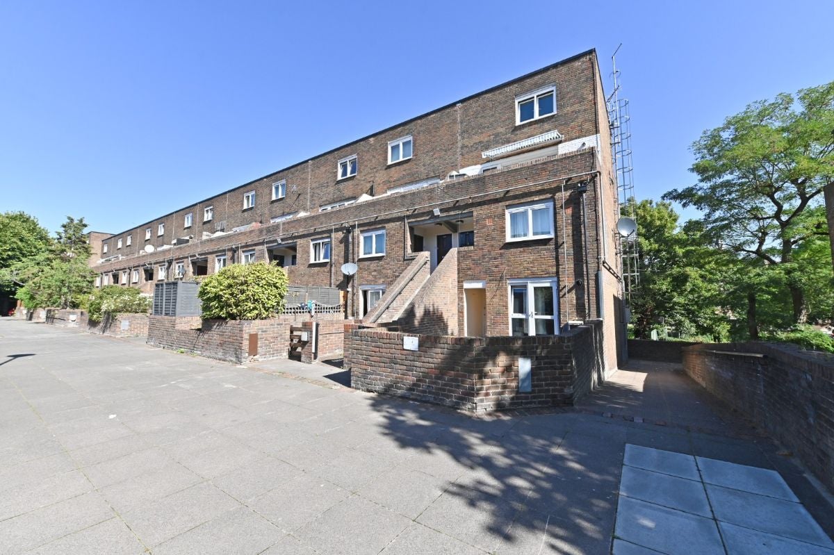 House Bredgar Road in Greater London