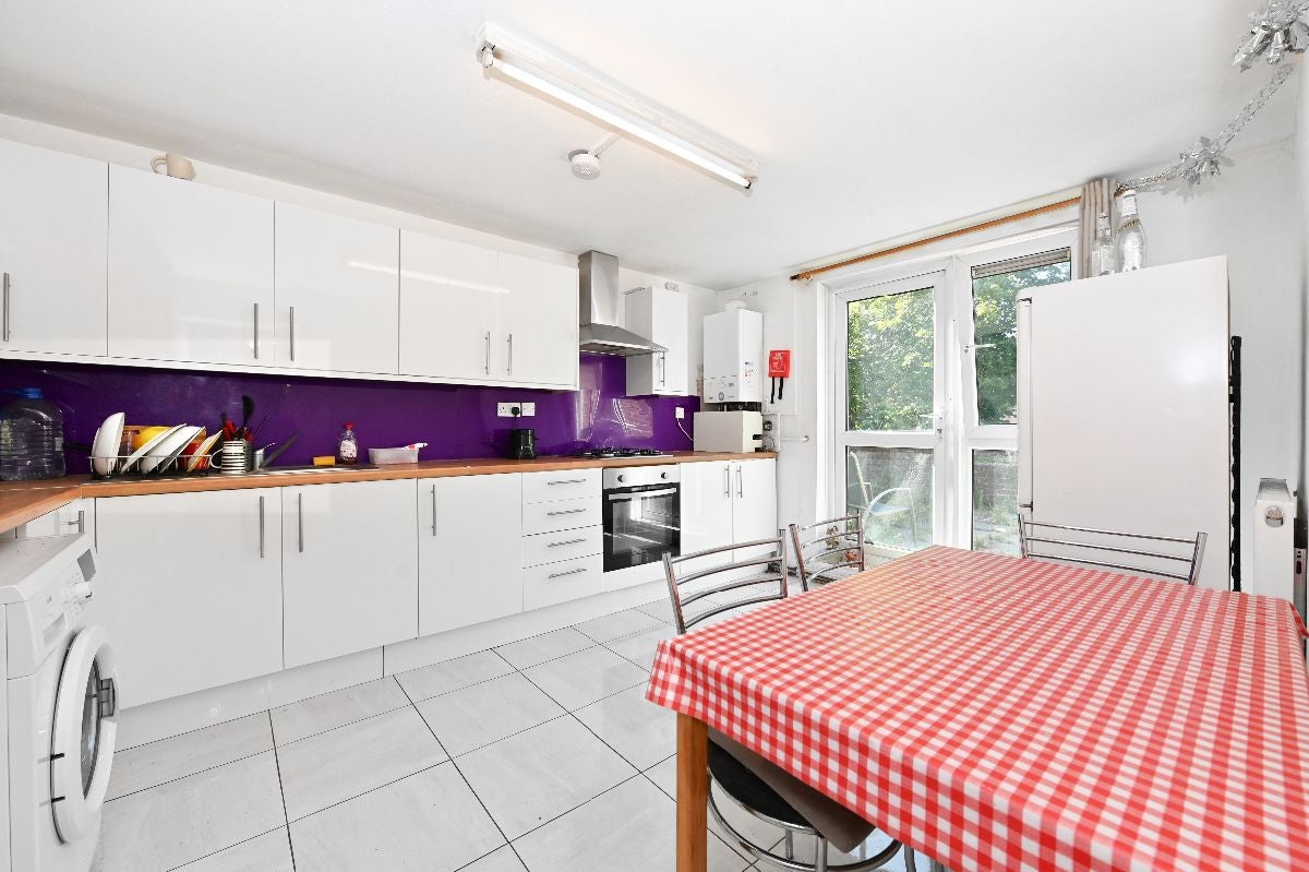 House Bredgar Road in Greater London
