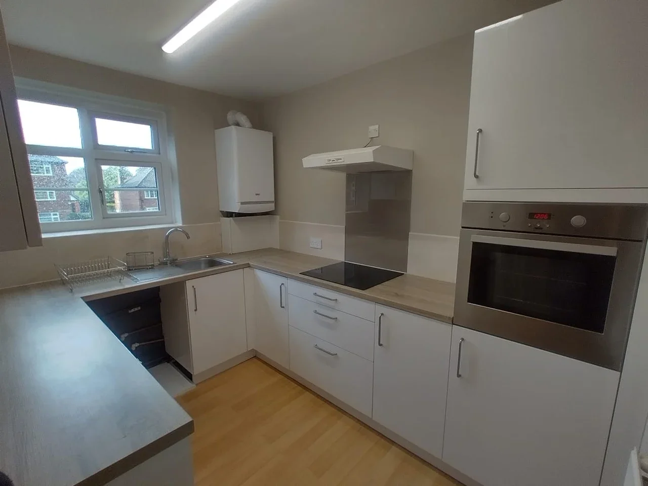 Flat Clarendon Road in Trafford