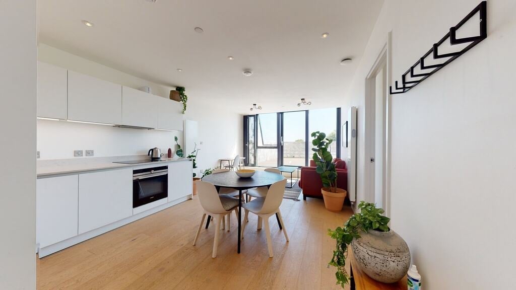 Flat Highgate Hill in Greater London