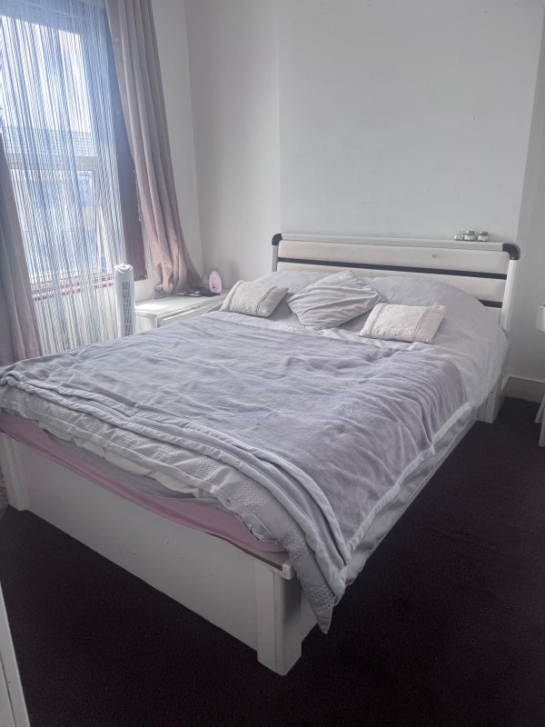 Room Howard's Road in Greater London