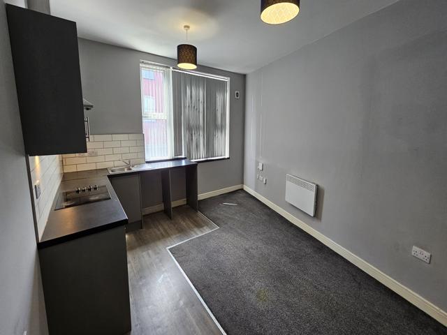 Flat Walford Road in Leeds