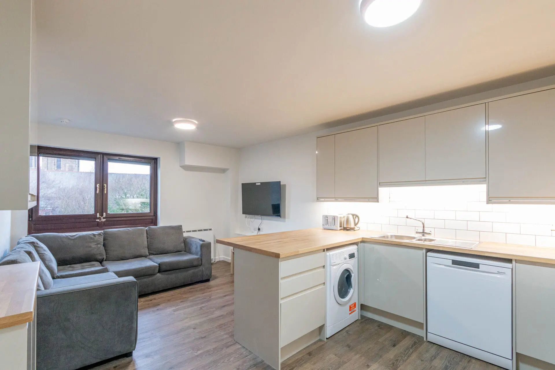 Flat West Bryson Road in City of Edinburgh
