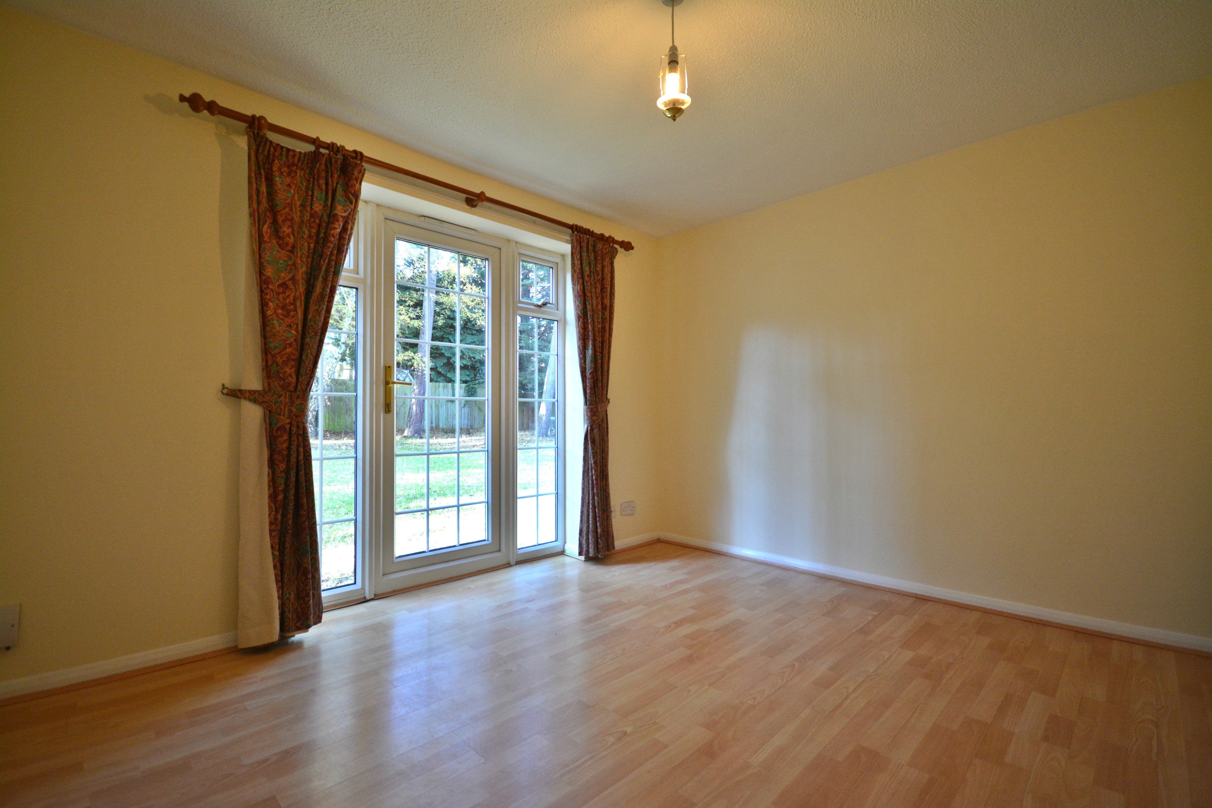 Flat Draycott in Winkfield