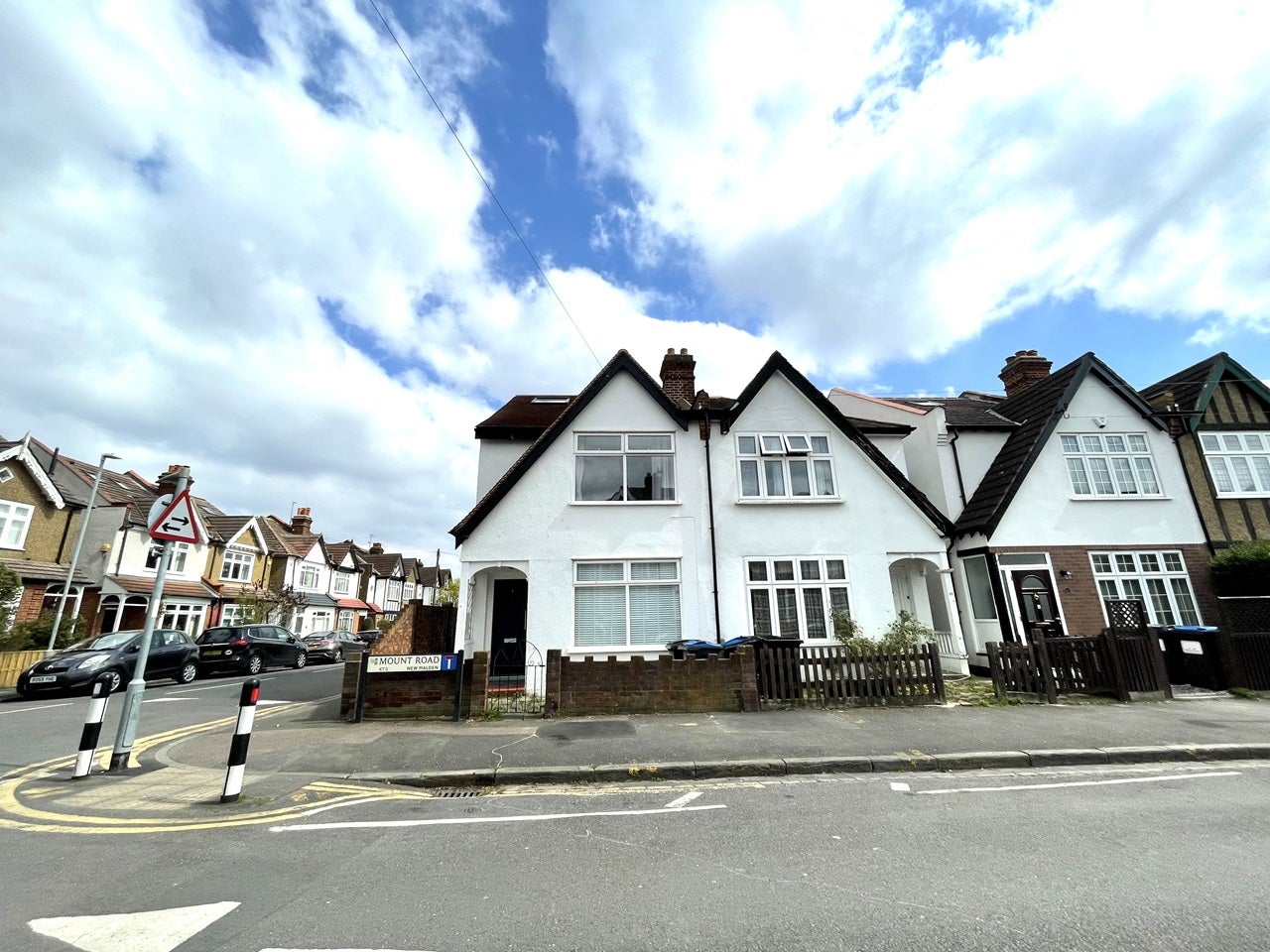 House The Crescent in Greater London