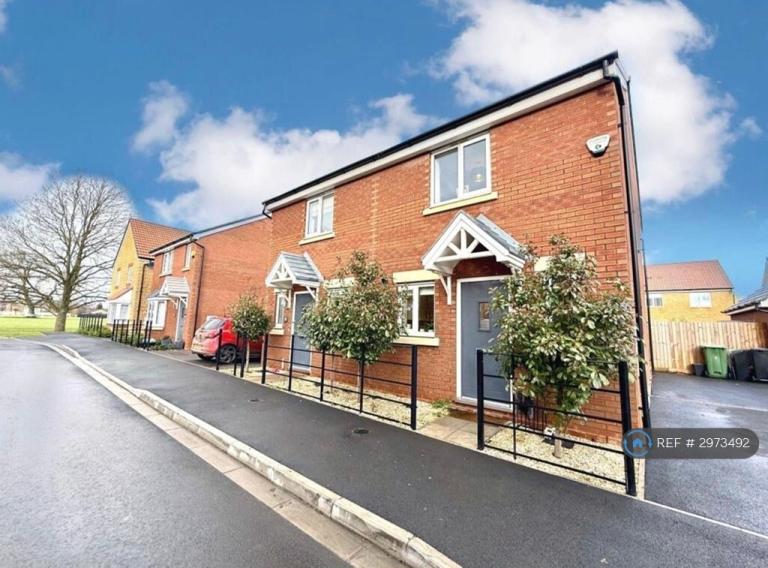 House Magdalene Close in South Marston