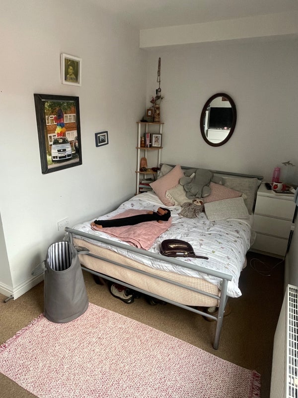 Room Hunter House Road in Sheffield