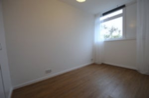 Flat Granville Park in Greater London