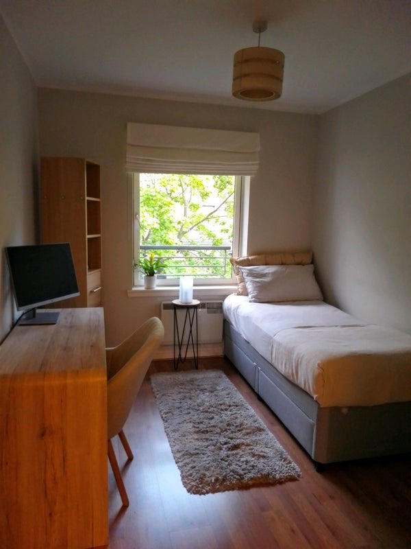 Room St John's Hill in City of Edinburgh
