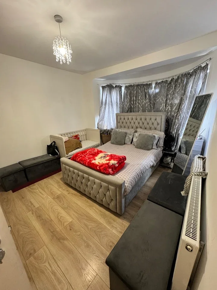 Flat Tylehurst Gardens in Greater London
