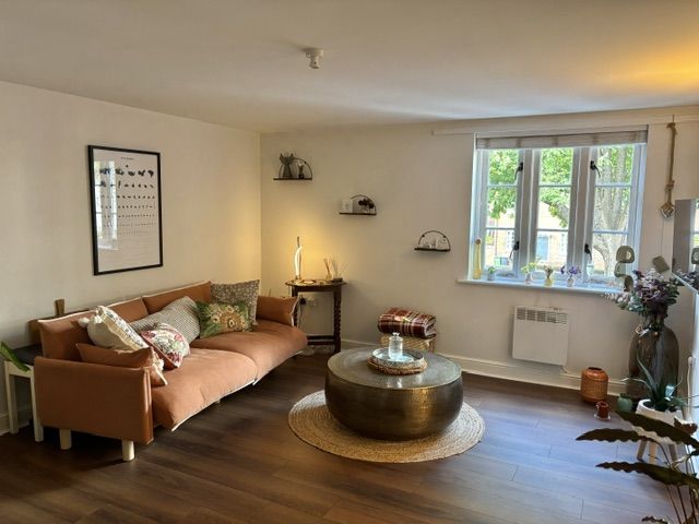 Flat Abbey Foregate in Shrewsbury