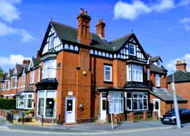 Room Albany Road in Newcastle-under-Lyme