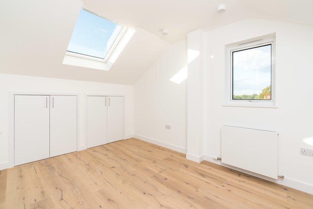 Flat Dunstan's Road in Greater London