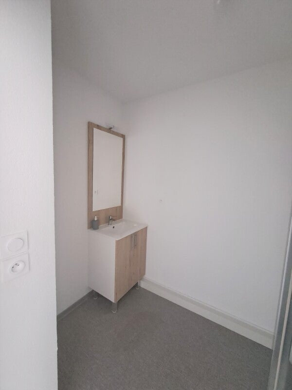 Room Impasse des Lupins in Nîmes