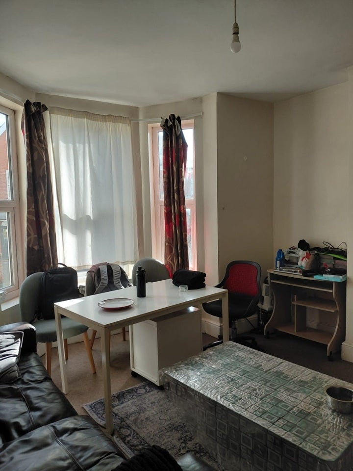 Flat Farnham Road in Guildford