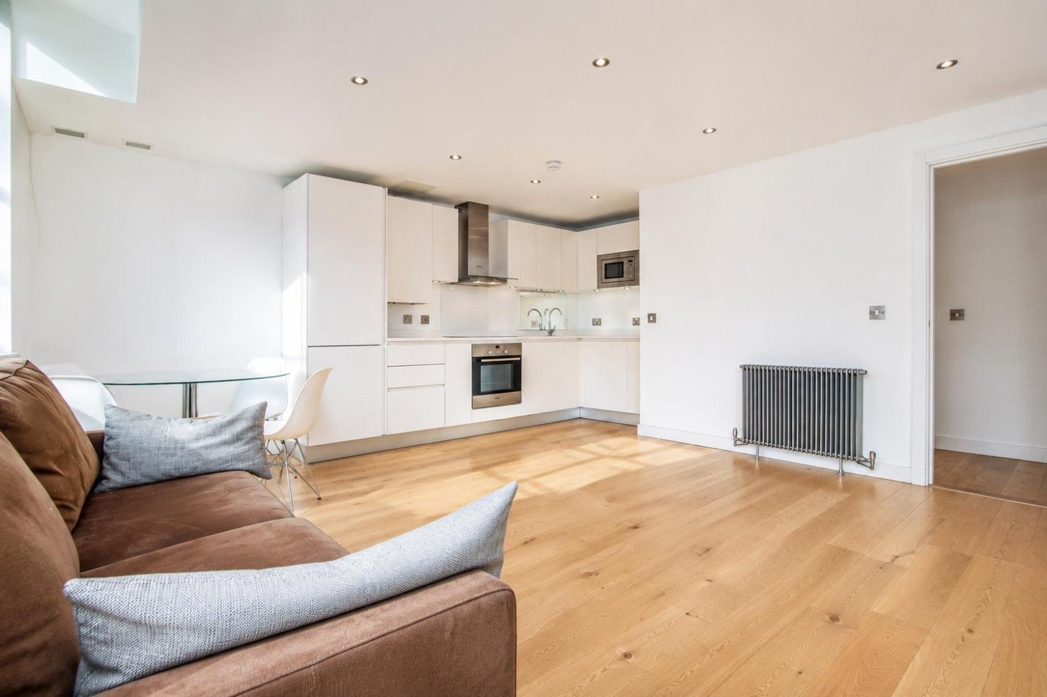 Flat Princelet Street in Greater London