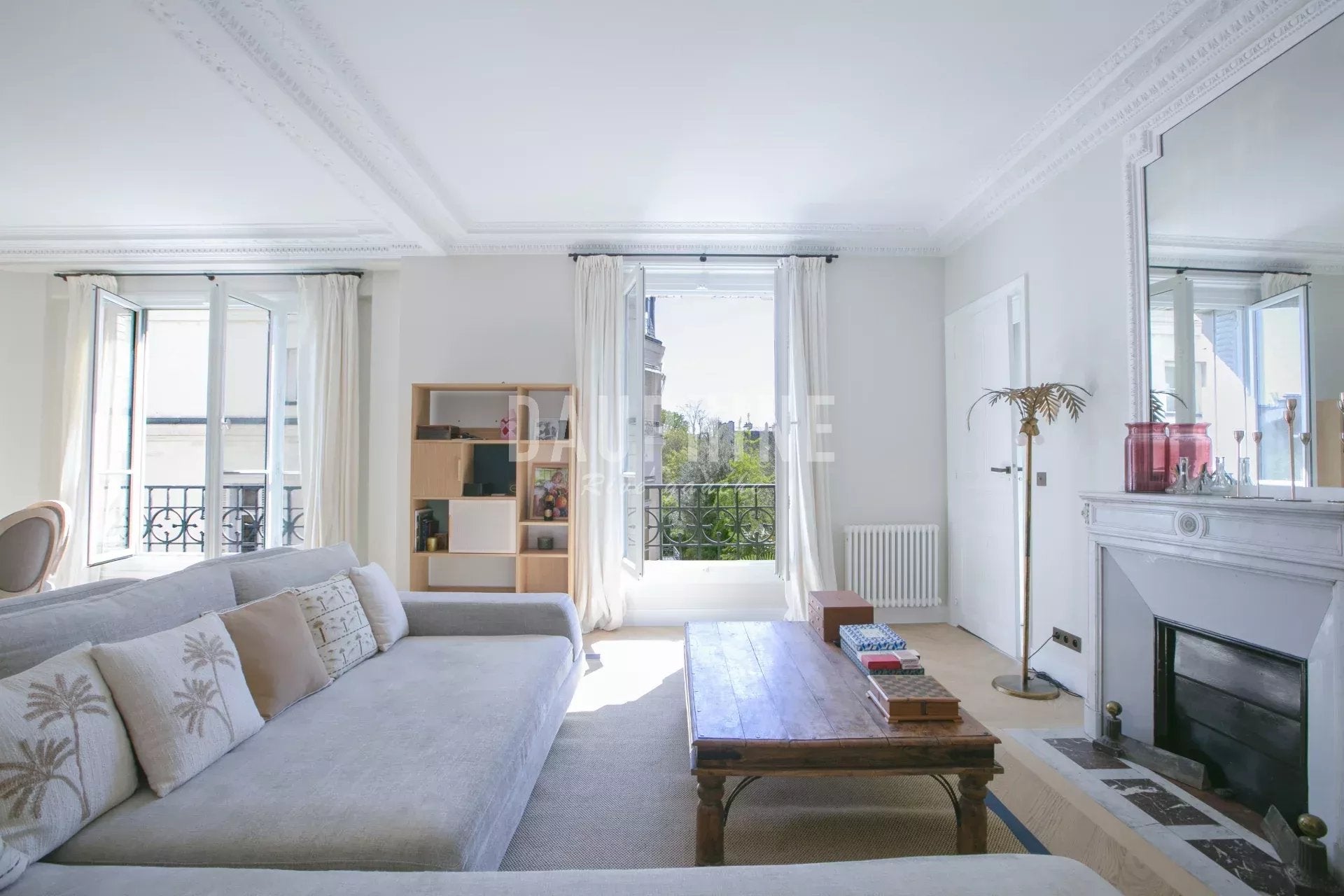 Appartement Rue de Bellechasse à Paris