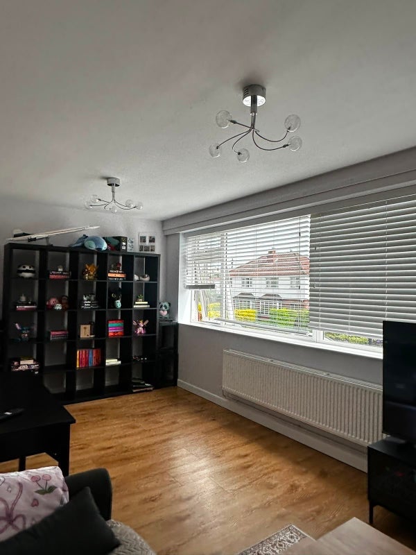 Flat Southmead Road in Bristol