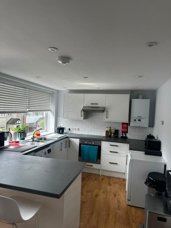 Flat Southmead Road in Bristol