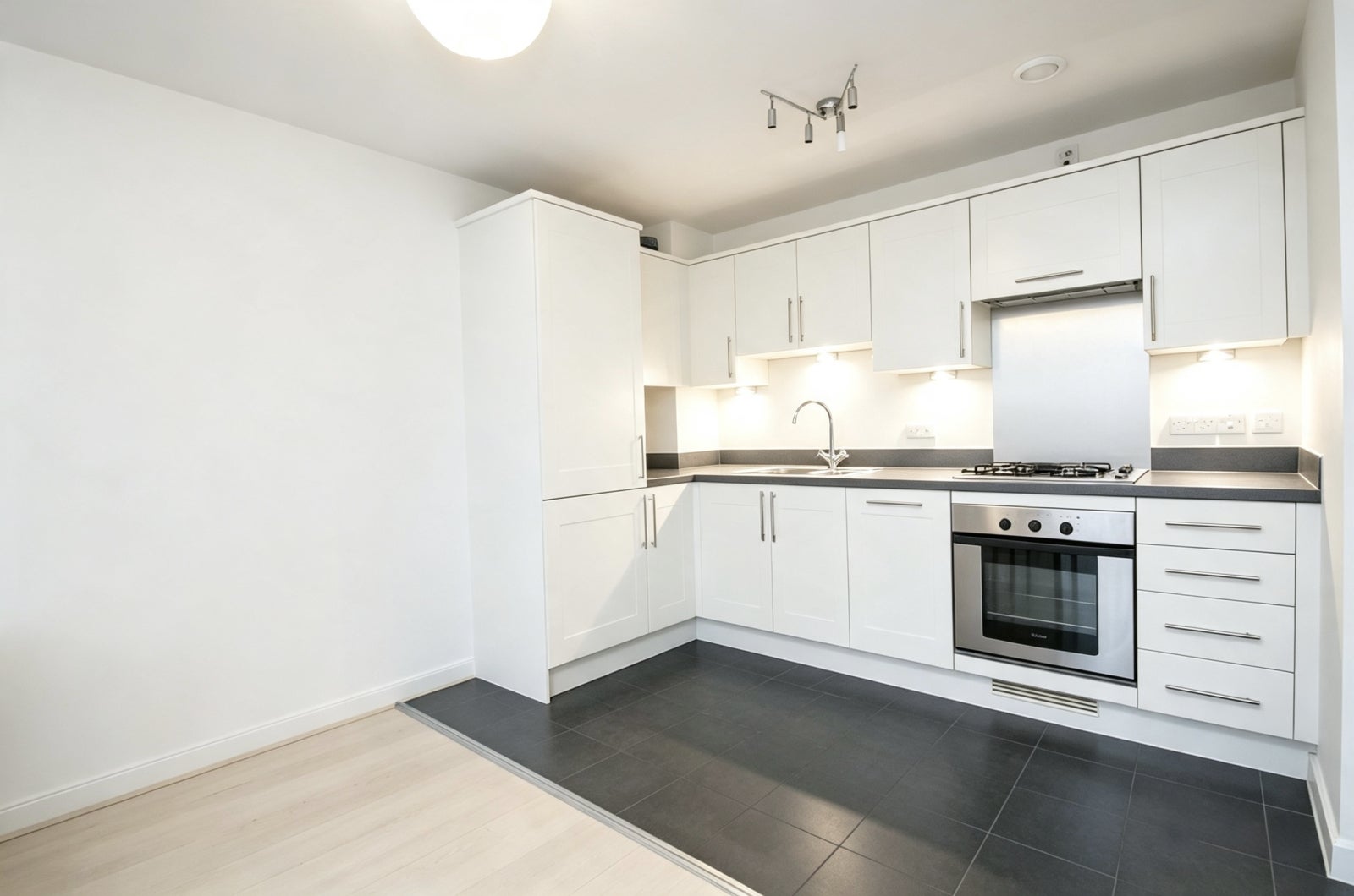 Flat Evelyn Street in Greater London