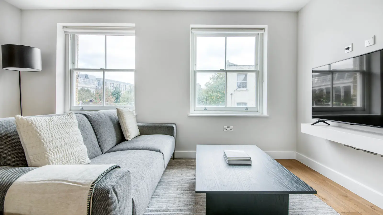 Flat Lower Marsh in Greater London