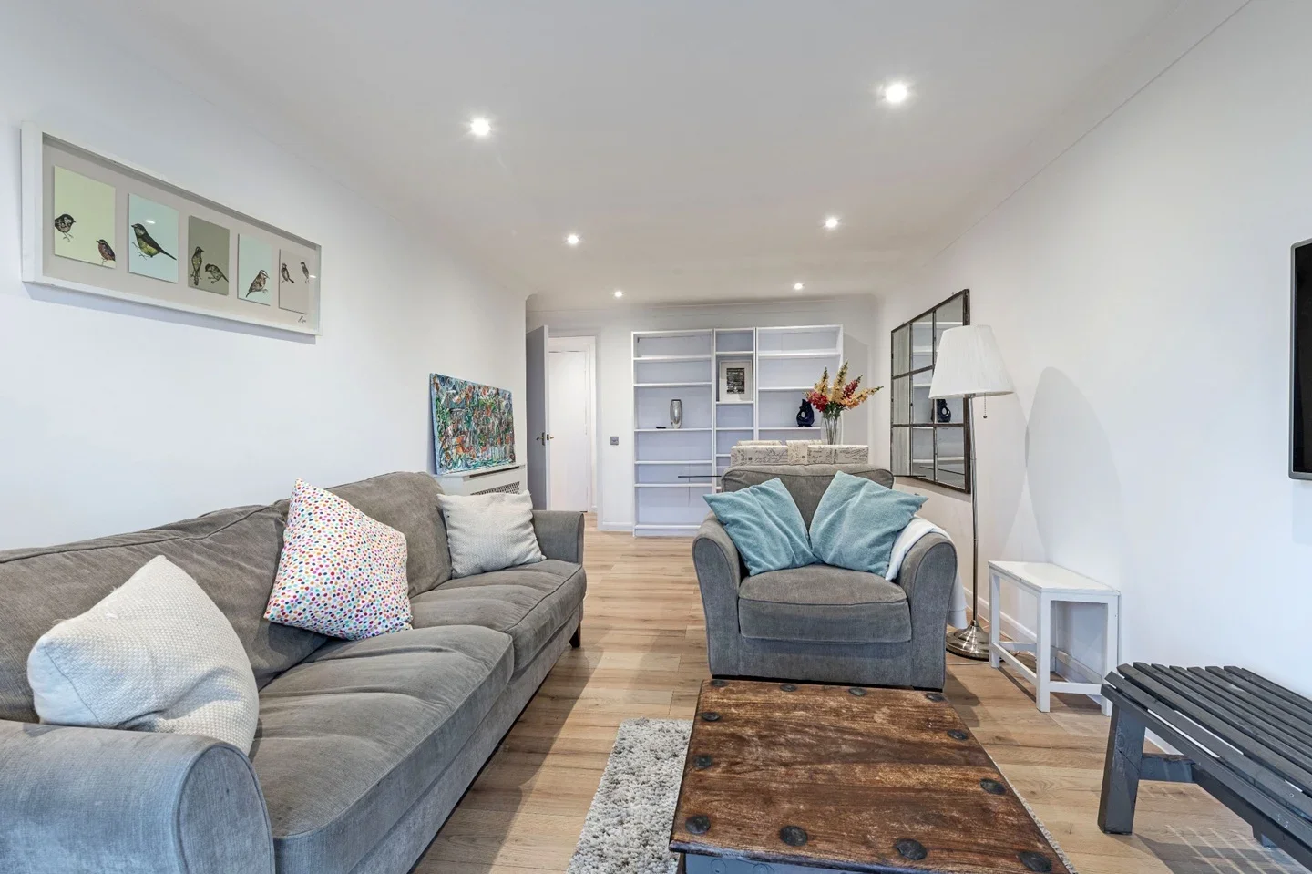Flat Winders Road in Greater London