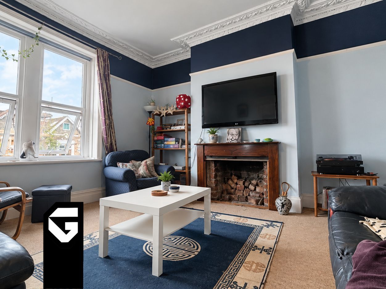 Flat Sommerville Road in Bristol