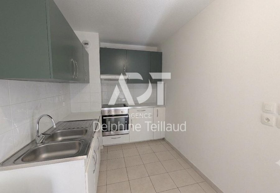 Flat Boulevard Joliot Curie in Fontaine