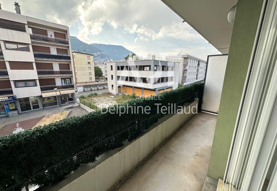 Appartement Boulevard Joliot Curie à Fontaine