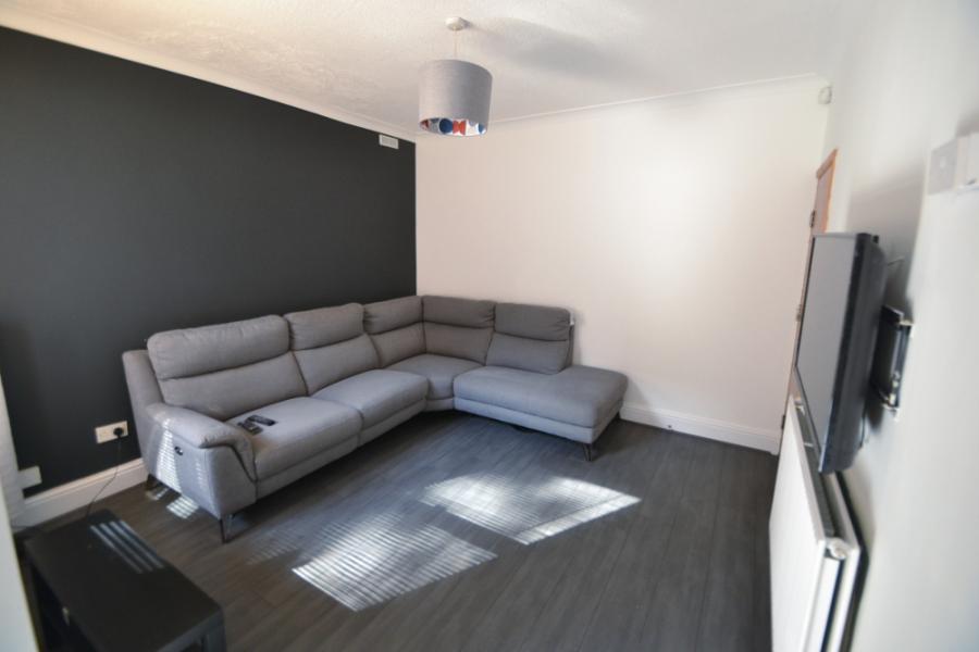 Room Balfour Road in Nottingham