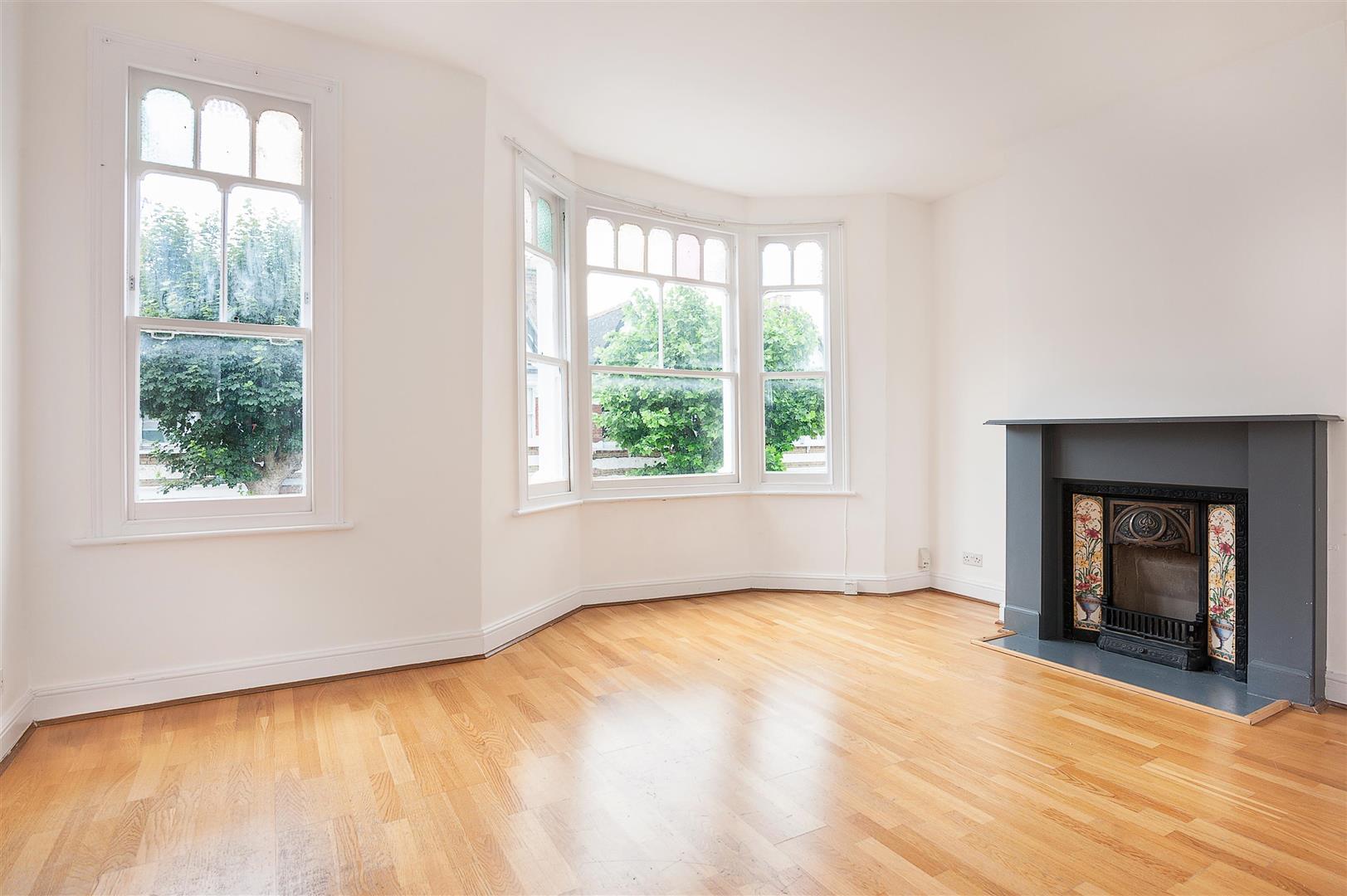 Flat Princess May Road in Greater London
