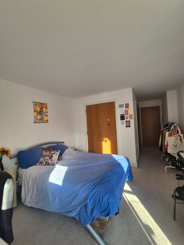 Room Cubitt Street in Greater London