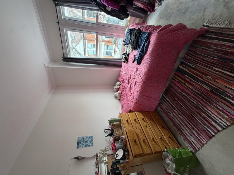 Room Lambrook Terrace in Greater London
