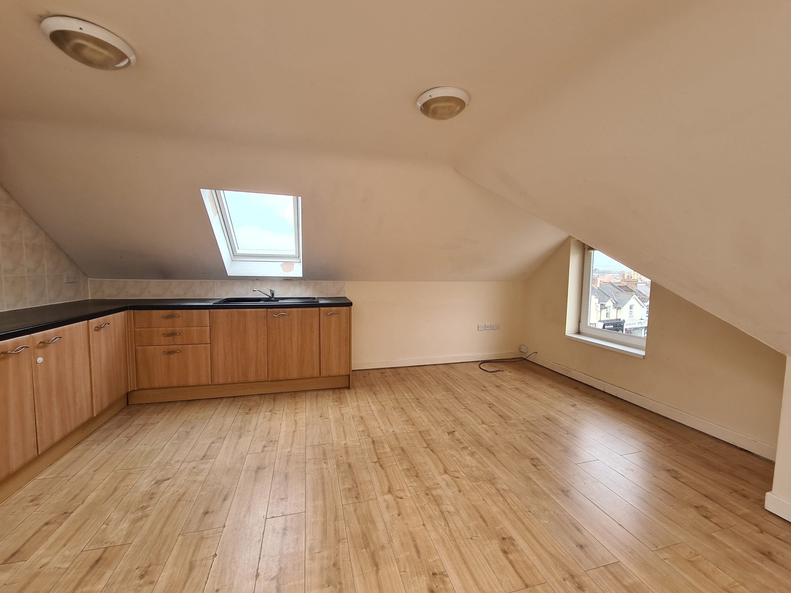 Flat Fortescue Road in Paignton