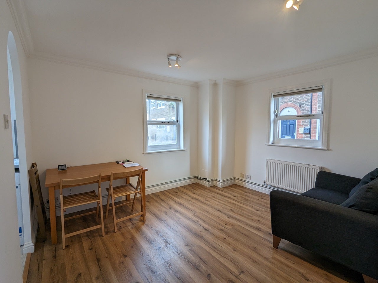 Flat Salisbury Place in Greater London