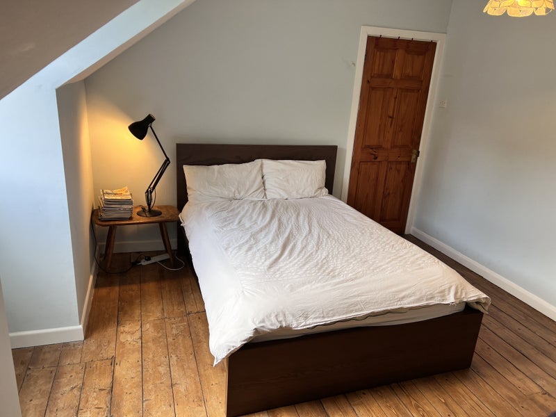 Room Alexandra Park Road in Greater London
