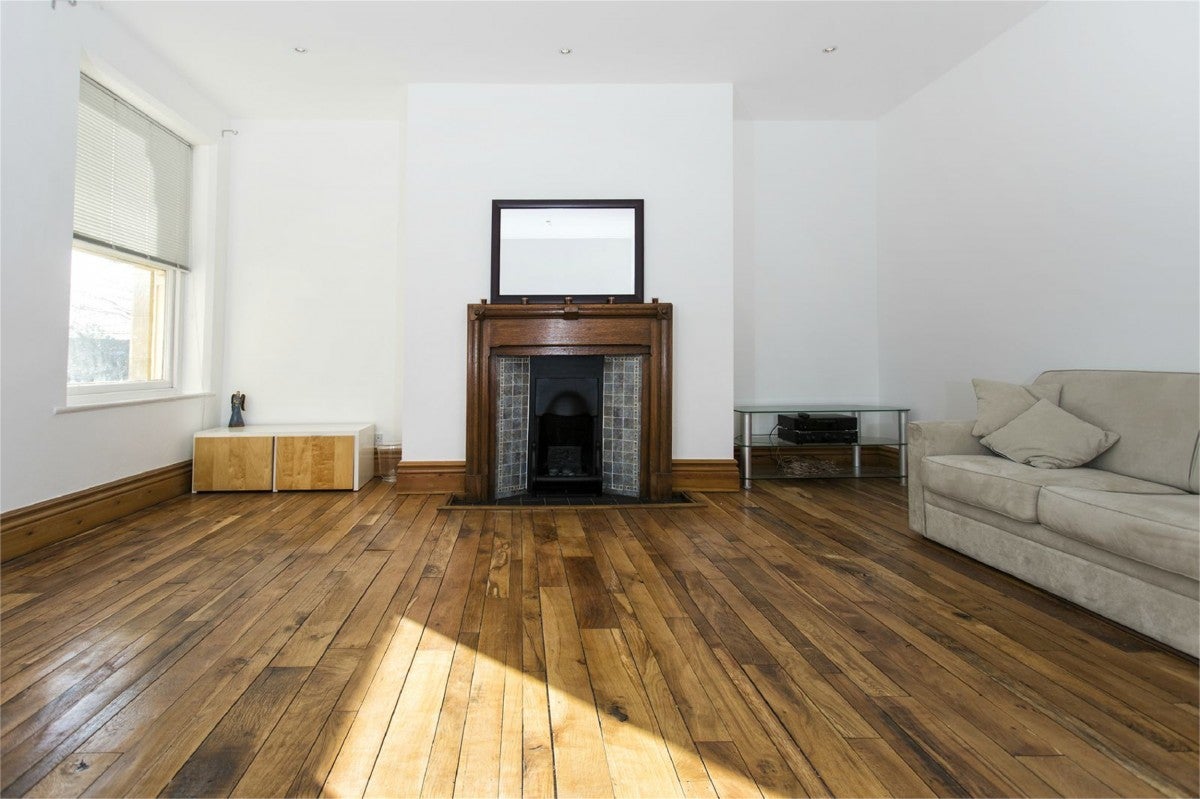 Flat Hirst Road in Kirklees