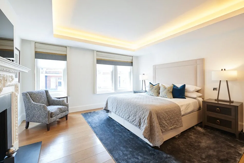 Flat Duke Street in City of Westminster