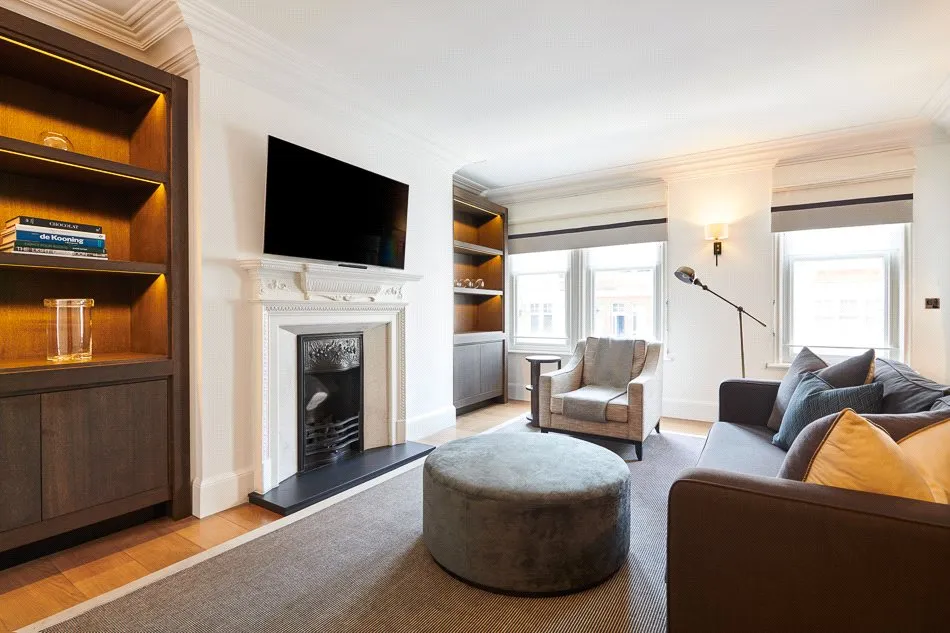 Flat Duke Street in City of Westminster