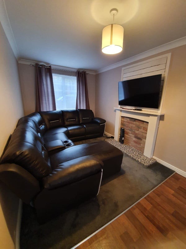 Room Ovett Gardens in Gateshead