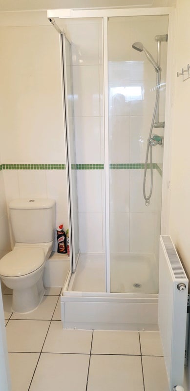 Room Ovett Gardens in Gateshead