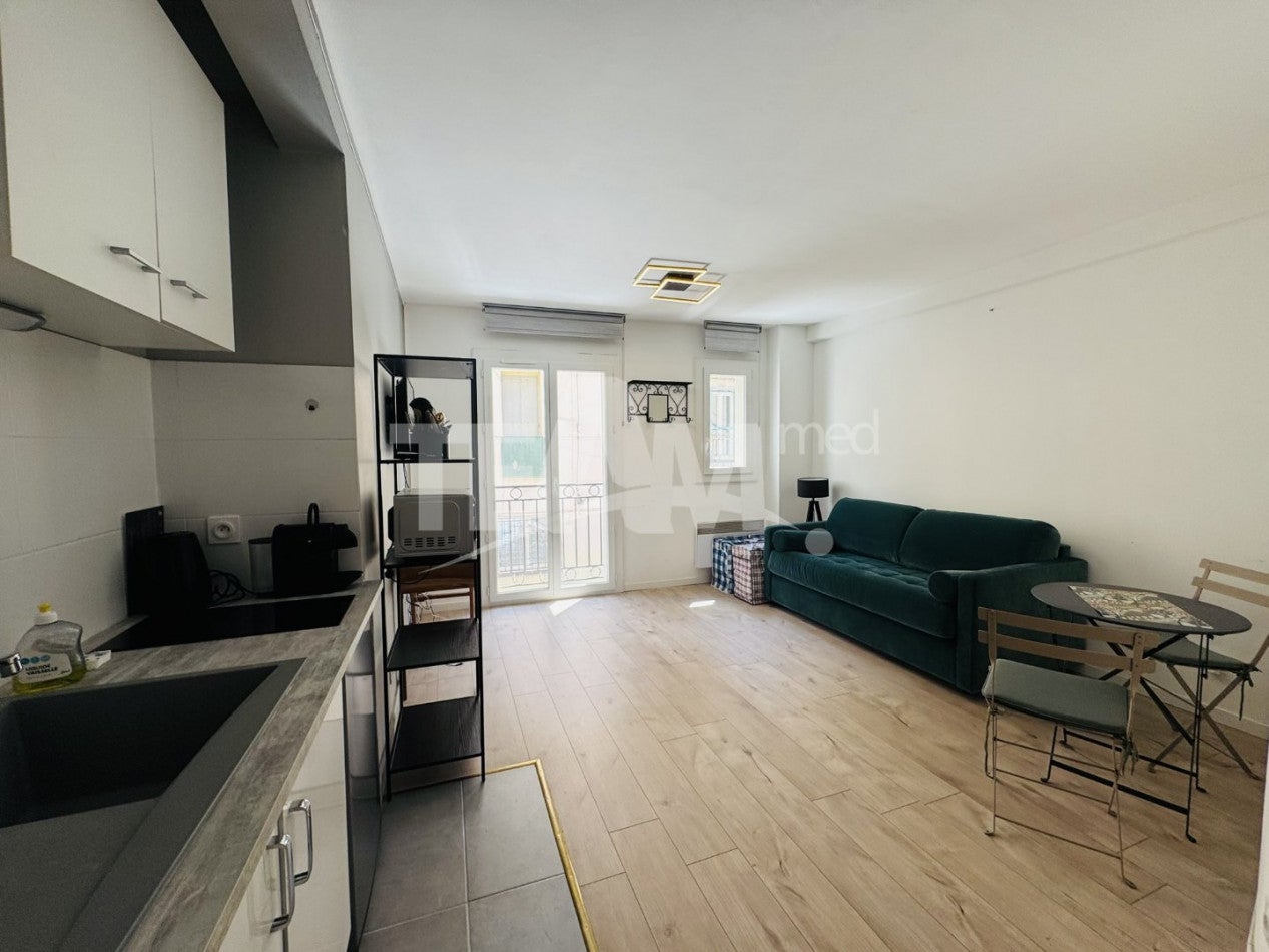 Flat Rue Paul Valéry in Sète