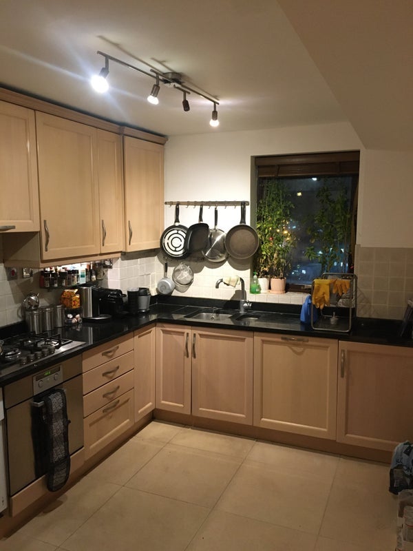 Room Nine Elms Lane in Greater London