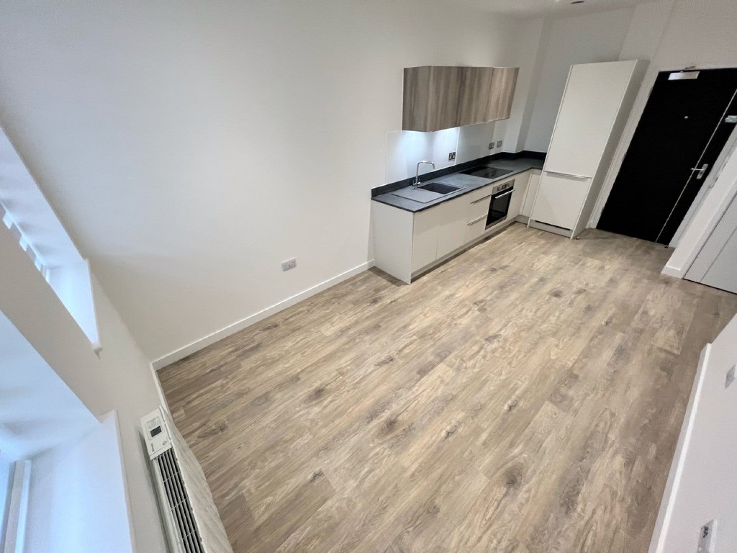 Flat Ashwood Way in Basingstoke and Deane