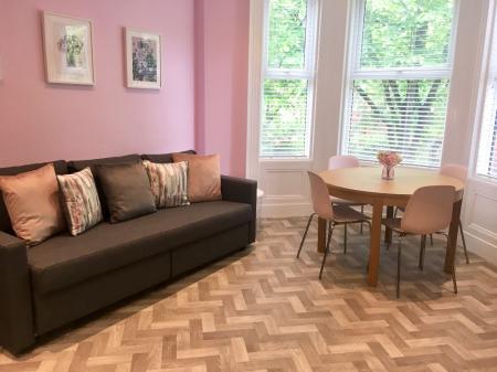 Flat Eglantine Avenue in Belfast