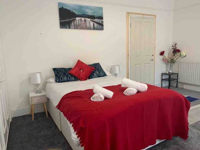 Room Fernlea Road in Greater London